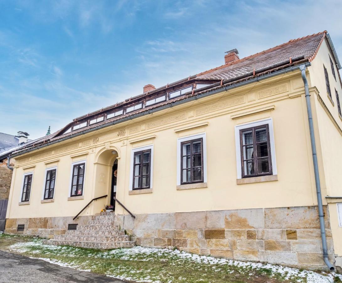 Апартаменты Rustic House V Luzickych Horach Йиржетин-под-Едловоу Экстерьер фото