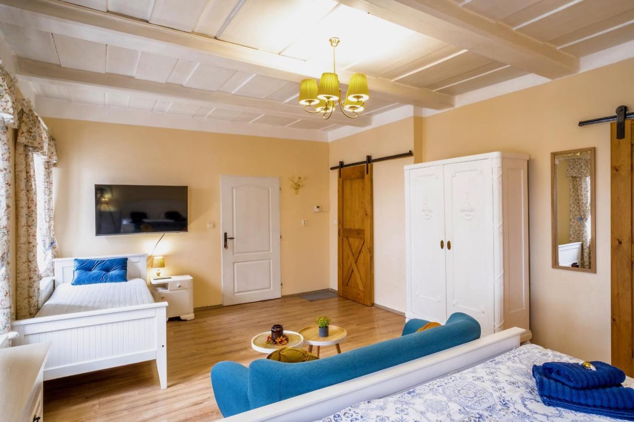 Апартаменты Rustic House V Luzickych Horach Йиржетин-под-Едловоу Экстерьер фото