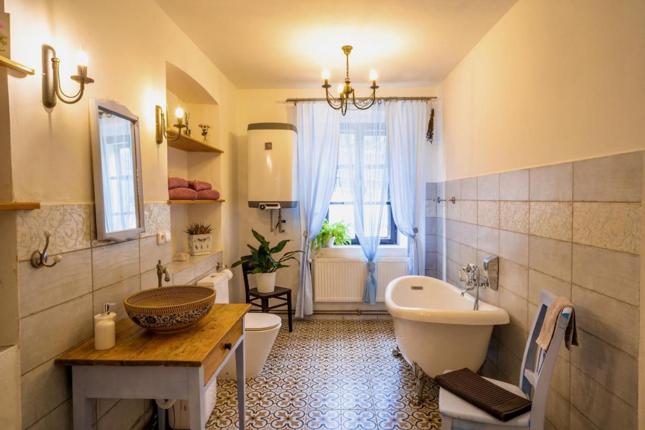 Апартаменты Rustic House V Luzickych Horach Йиржетин-под-Едловоу Экстерьер фото